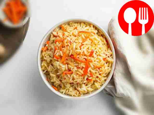 Quick rice in a frying pan