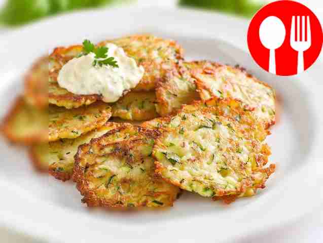 Zucchini pancakes with oatmeal