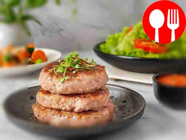 Homemade pink salmon cutlets