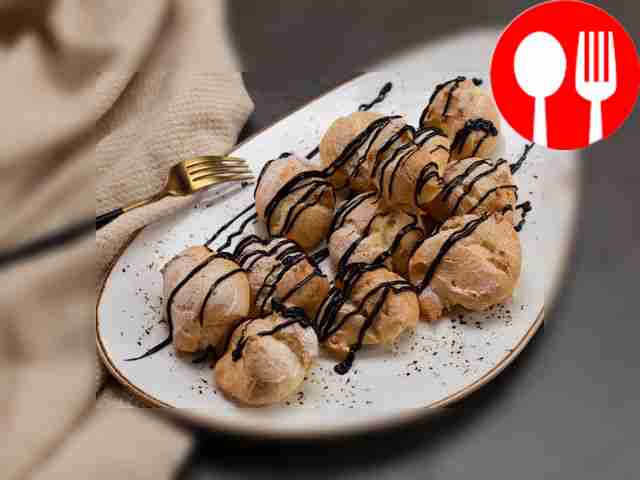 Профитроли со сливками и творогом