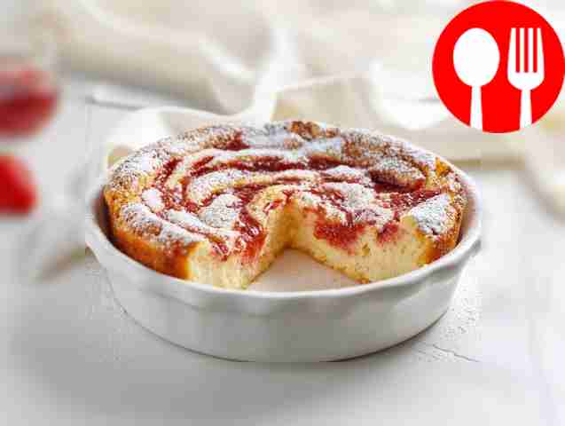 Fragrant casserole with strawberry jam