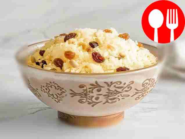 Индийский рис с кедровыми орешками и изюмом