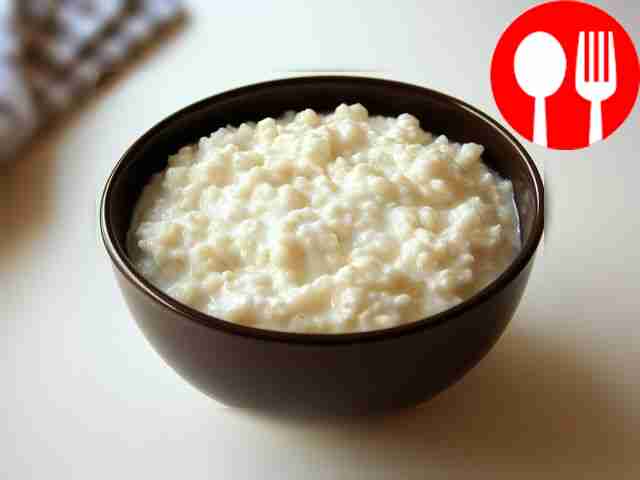 Rice porridge with kefir