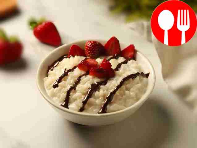 Сладкая рисовая каша на молоке Sweet rice porridge with milk