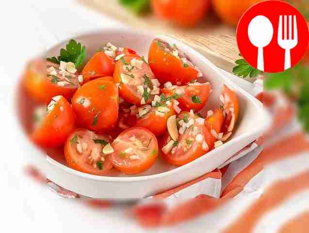 Сочные помидоры с чесноком Juicy tomatoes with garlic