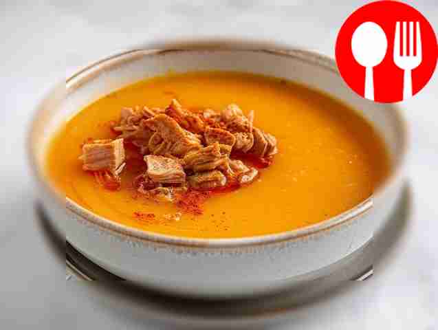 Pumpkin cream soup with curry