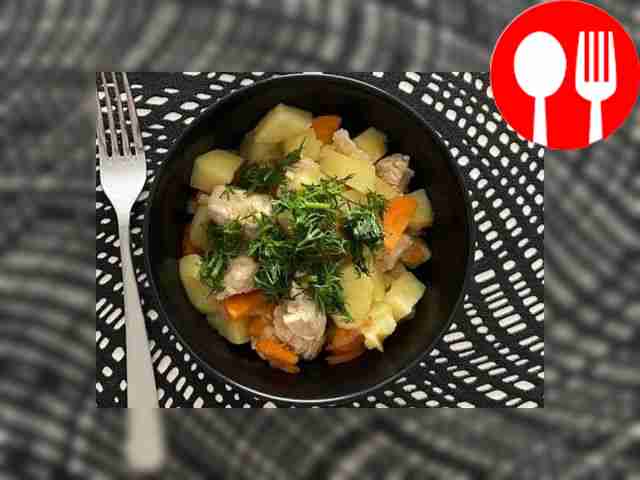 Картошка, тушенная с индейкой