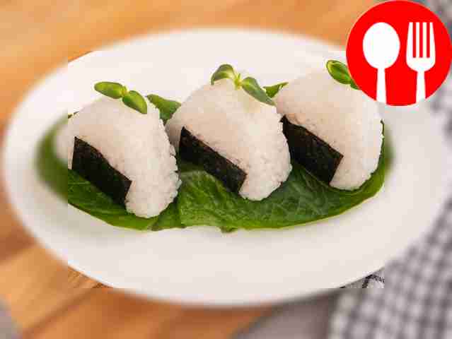 Полезные онигири с креветкой