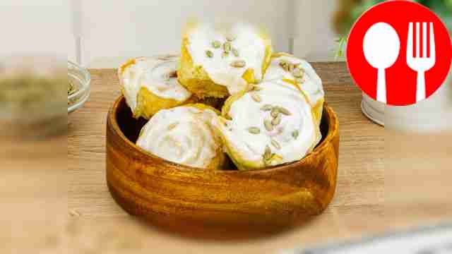 Simple puff pastry cinnabons