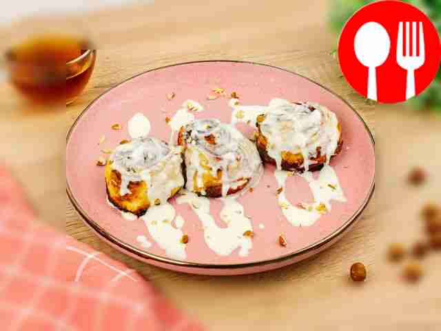 Place the cinnabons in portions on a nice...