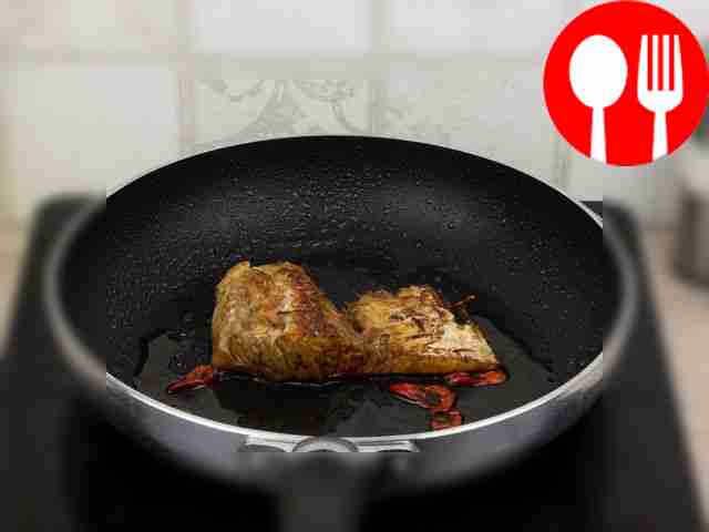 Place the marinated pike perch fillet in a...