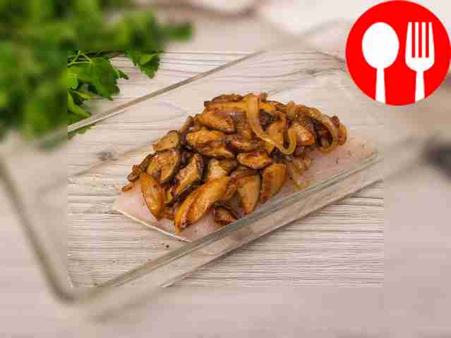 Pike perch baked with mushrooms and cheese