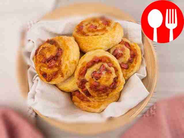 Snails with sausages and cheese