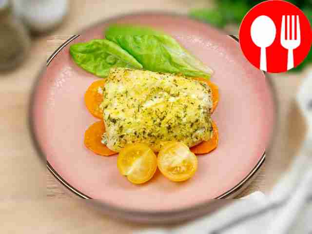 Pike perch in a sleeve with carrots