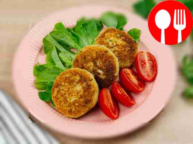 Pike perch cutlets with cabbage