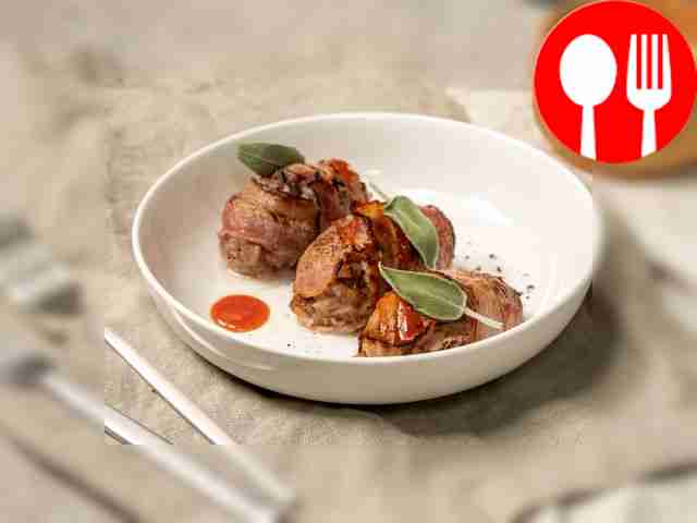 Hedgehogs with bacon