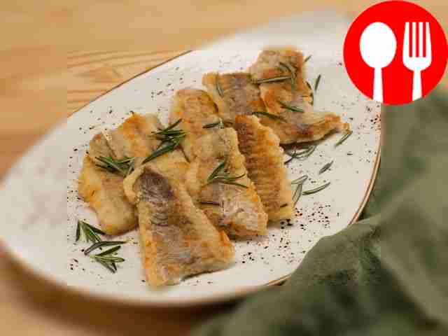 Филе трески на сковороде