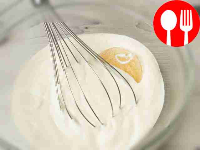 Add gelatin to the base. Without ceasing to...