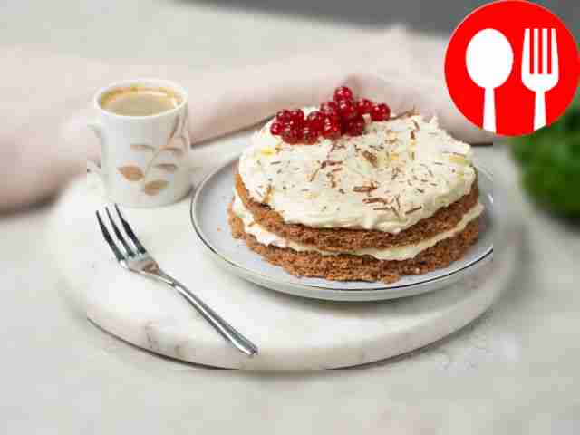 Biscuit with ice cream