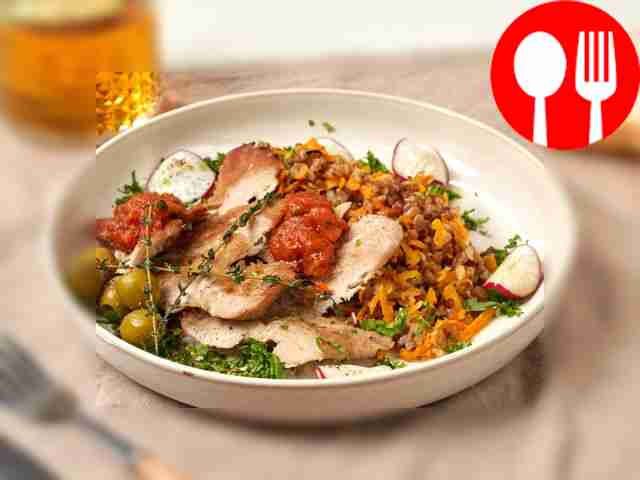 Отбивная с гречкой