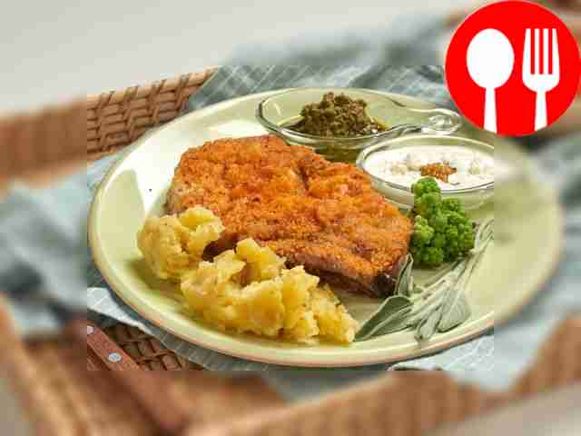 Отбивная в сухариках