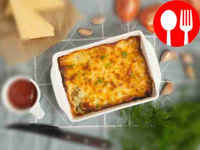 Подавайте отбивные с маринованными огурцами...