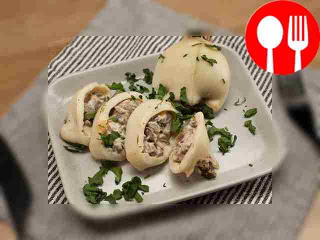 Фаршированные кальмары с грибами