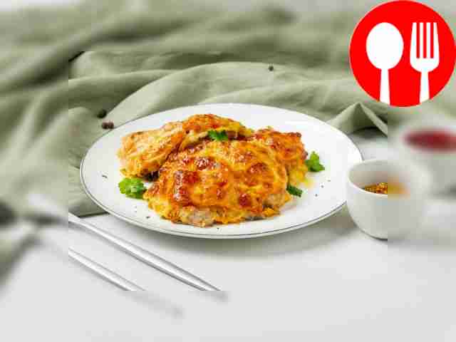 Chop with champignons