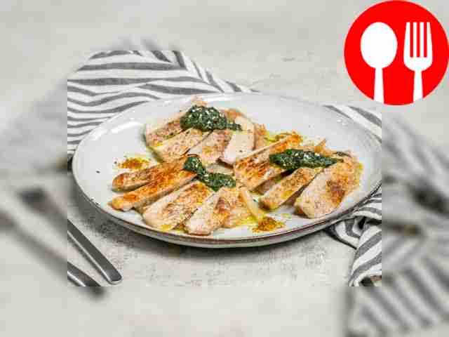 Chop with white cabbage