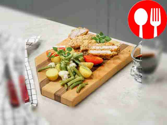 Отбивная с орехами