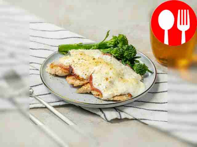 Отбивная с колбасой