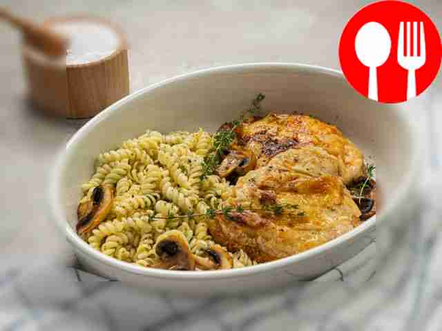 Отбивная с соусом «Бешамель»