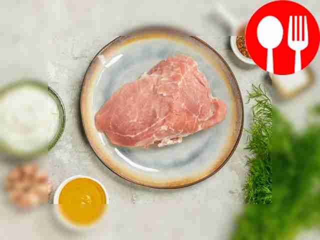 Wash the pork and herbs and dry with paper...