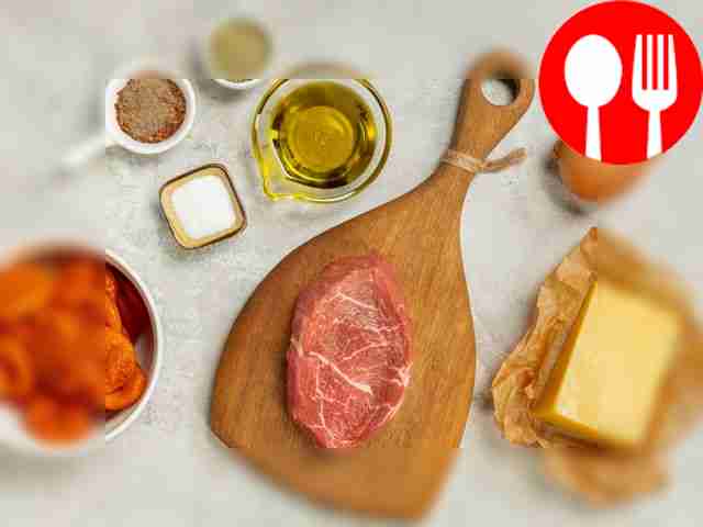 Курагу промойте и замочите в горячей воде на...