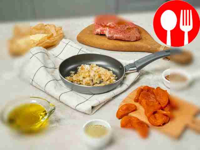 Подготовьте ингредиенты для отбивных. В...