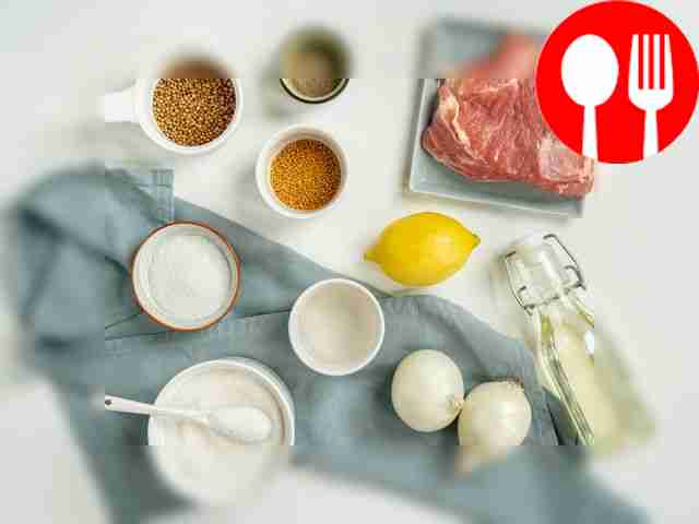 Помойте мясо прохладной водой и дайте ему...