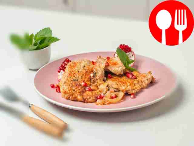 Отбивная с гранатом