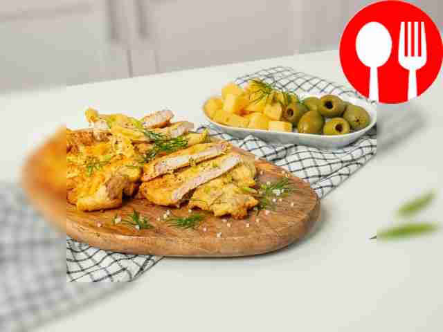 Отбивная с колбасным сыром