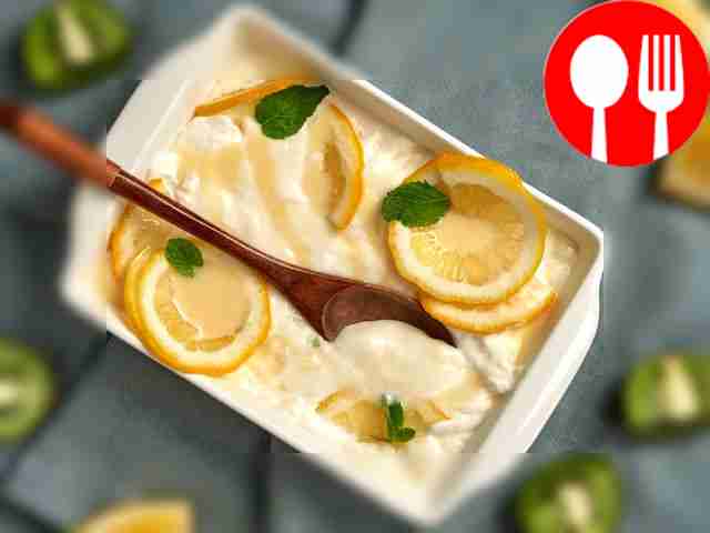 Пломбир с лимоном перед подачей посыпьте...