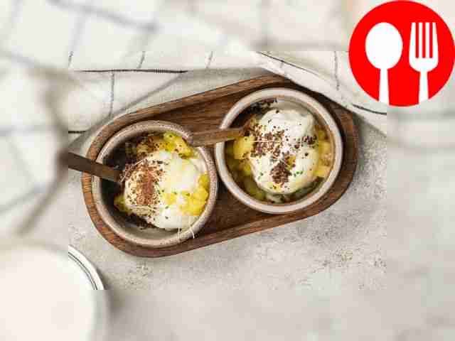 Garnish the applesauce sundae with cinnamon....