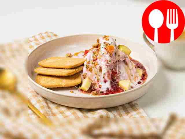 Ice cream with frozen raspberries