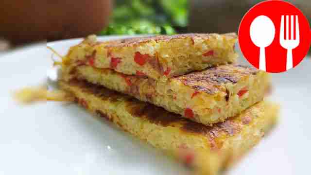 Quick vegetable pie in a frying pan