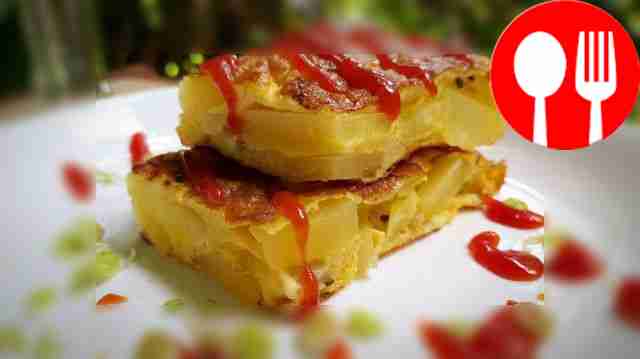 Сытная тортилья с яйцами и картофелем