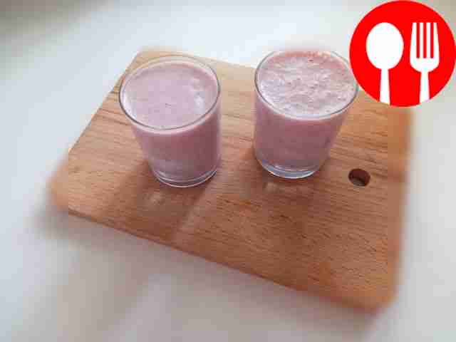 Milkshake with raspberry and banana