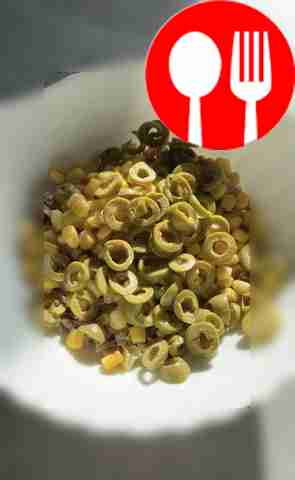 Cut the olives into slices and add to the tuna...