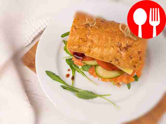 Baguette with salmon and vegetables