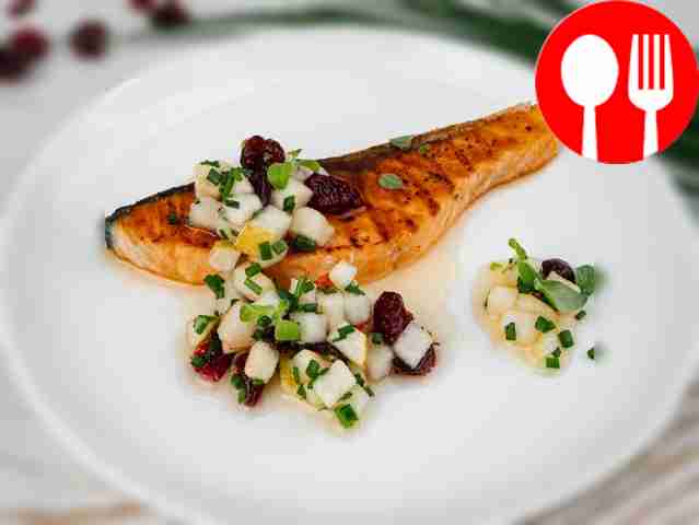 Grilled salmon with pear salsa