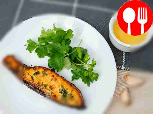 Grilled salmon with honey