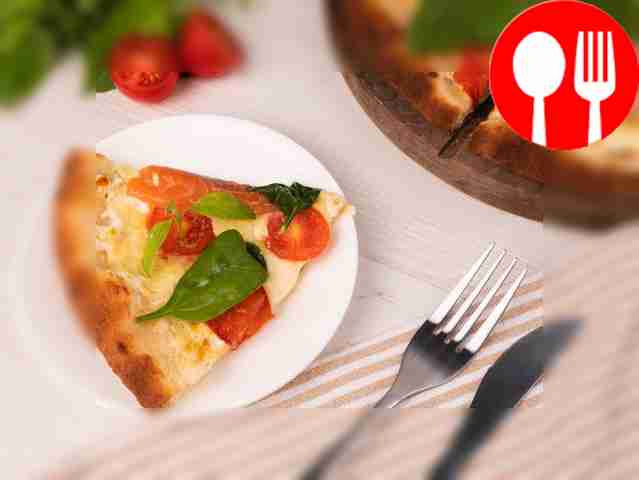 Пицца со слабосоленой семгой