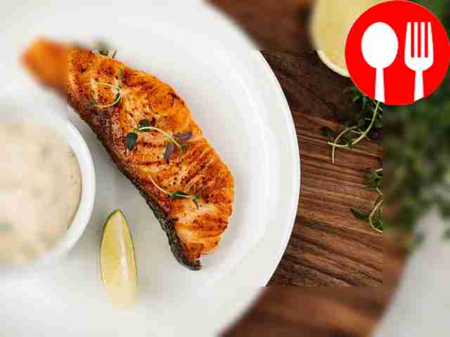 Crispy salmon in a frying pan